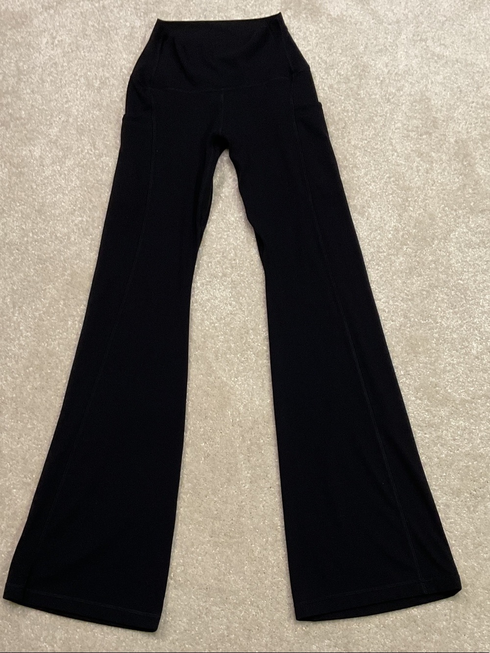 Aritzia Golden Black Flare Leggings Pants Size 4 High Rise